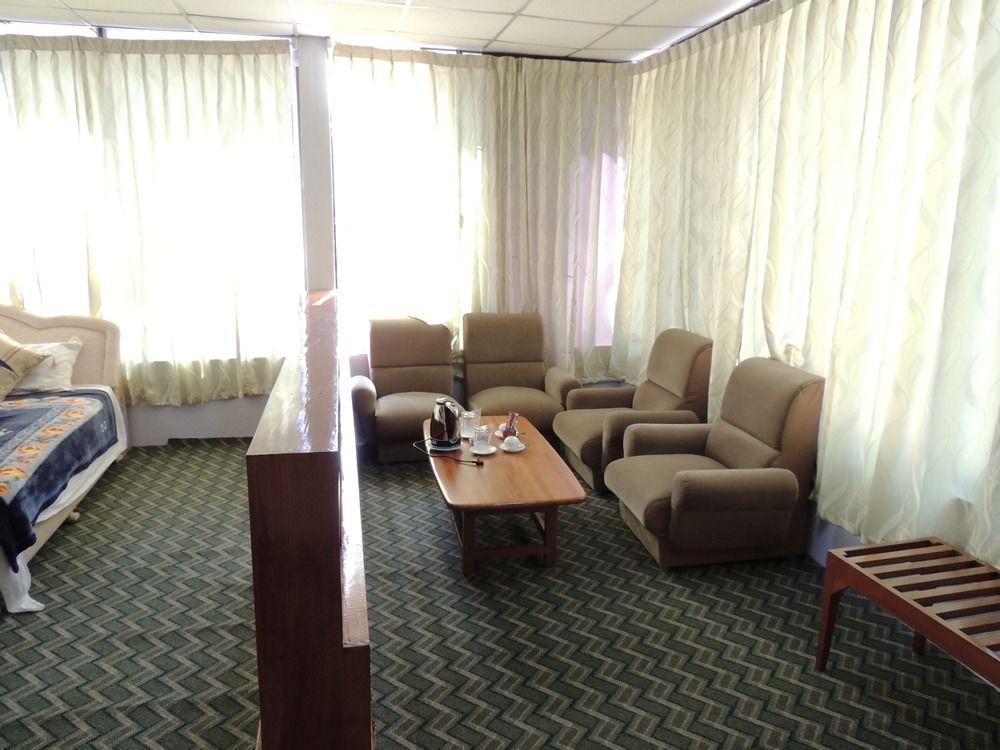 Taunggyi Hotel Exterior photo