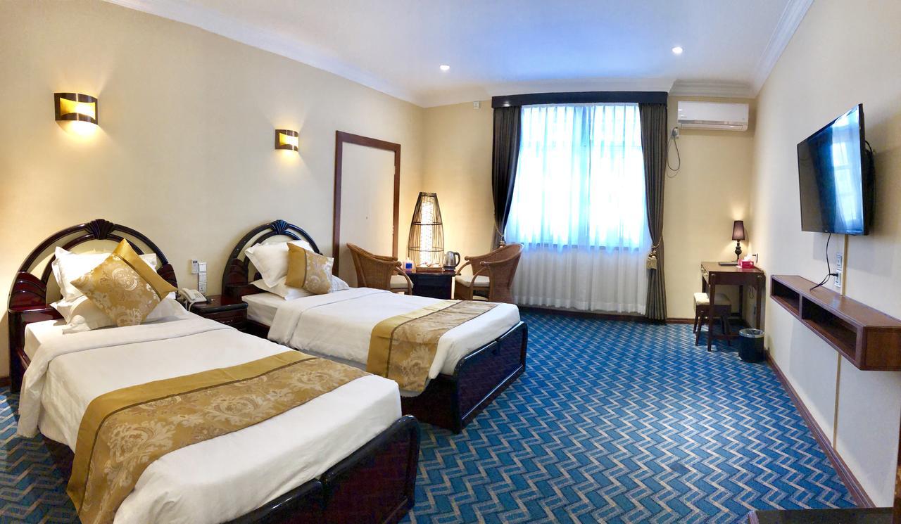 Taunggyi Hotel Exterior photo