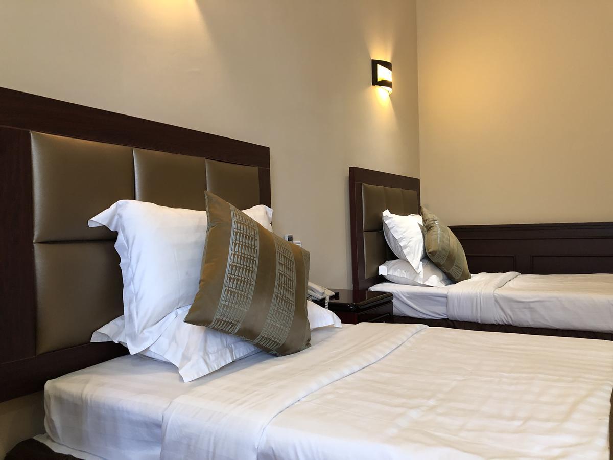 Taunggyi Hotel Exterior photo
